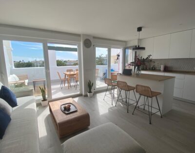 Ref. 162 - Alquiler de Apartamento de 4 dormitorios  de 10 plazas  en Urb. Atlanterra Pueblo